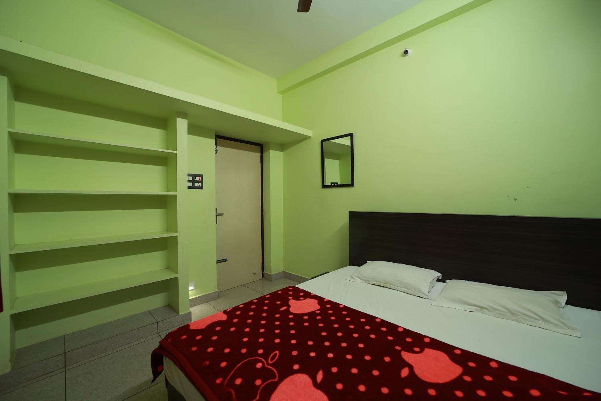 Appartement Royal Castle Residency à Pondichéry Extérieur photo