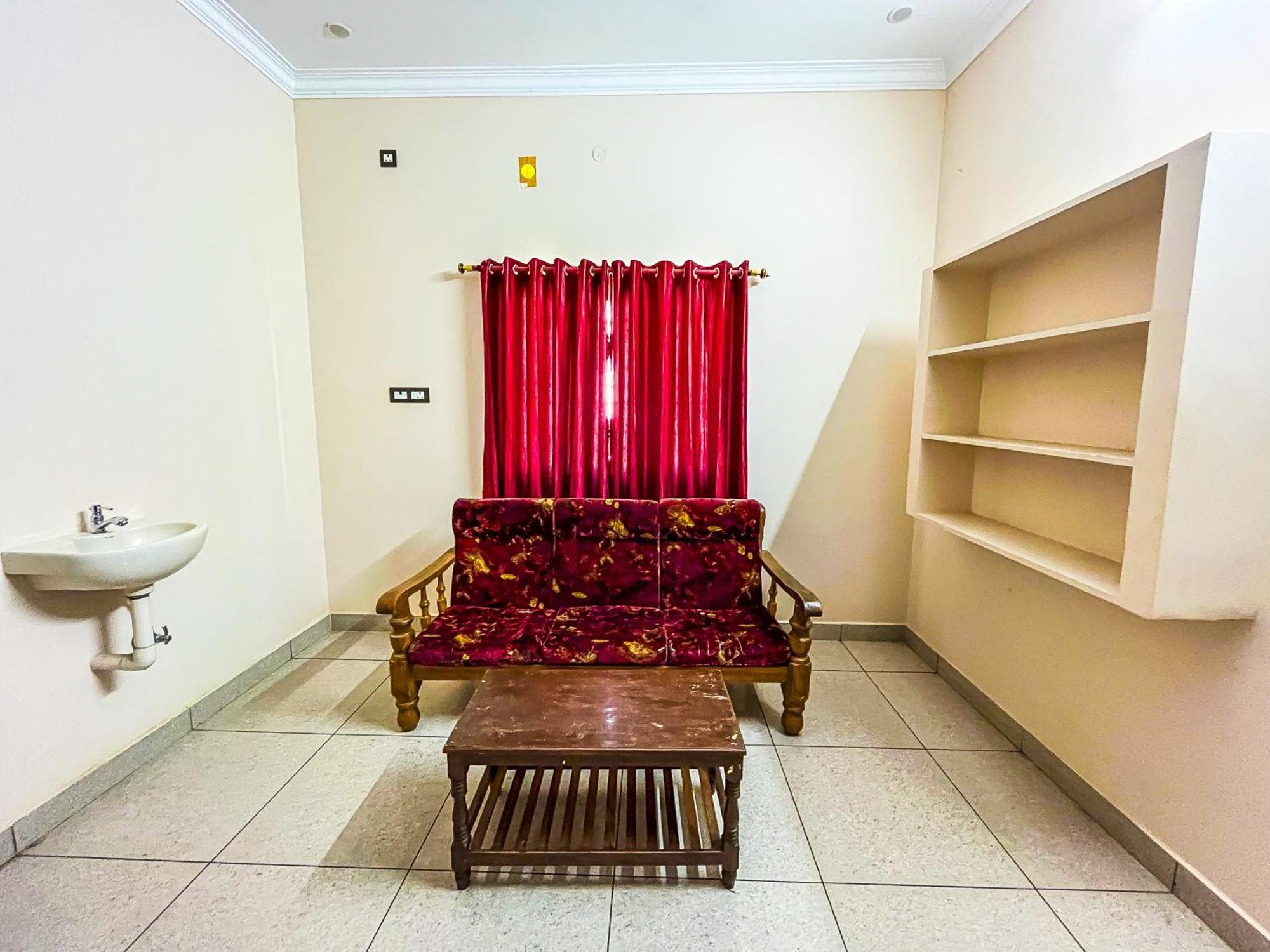 Appartement Royal Castle Residency à Pondichéry Extérieur photo